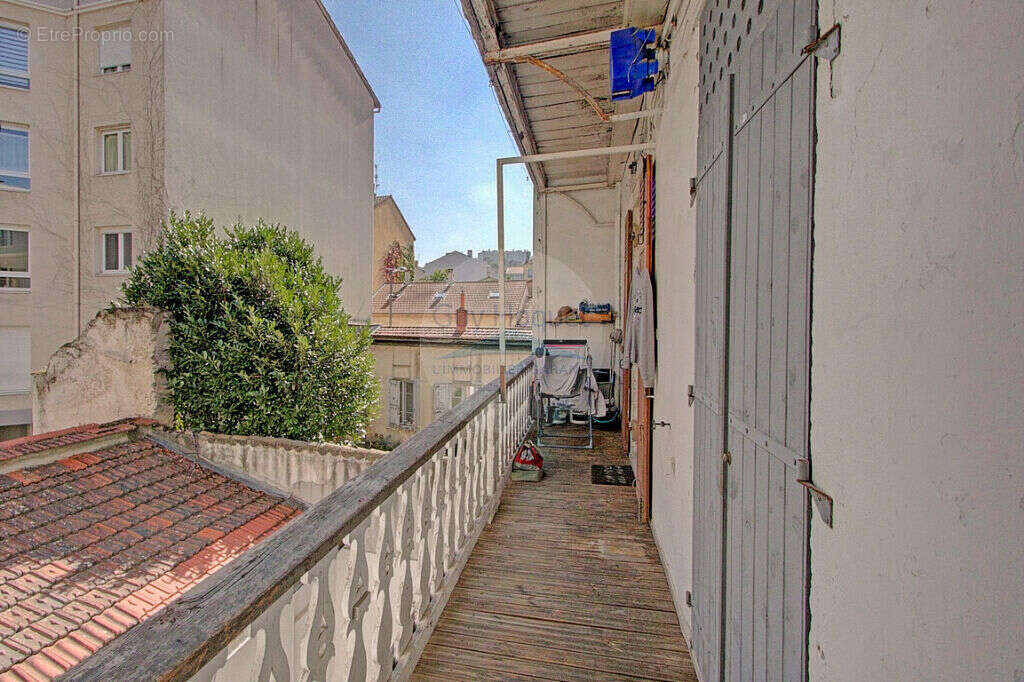 Appartement à OULLINS