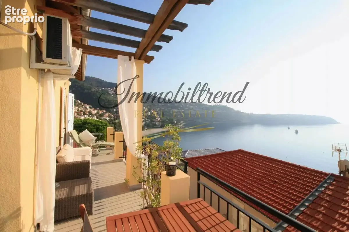 Appartement à ROQUEBRUNE-CAP-MARTIN