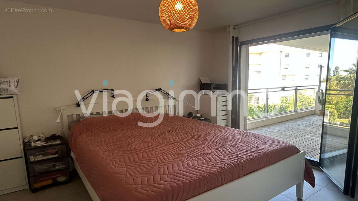 Appartement à MARSEILLE-8E