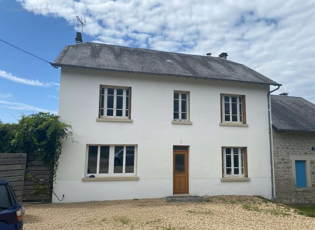 Maison à LACELLE
