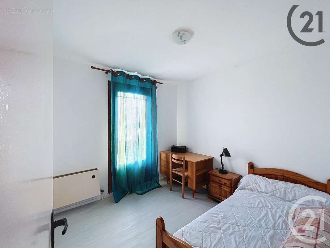 Maison à LA CHAPELLE-SAINT-LUC