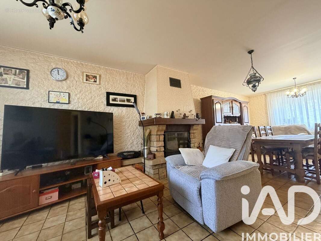 Photo 6 - Maison à SERVIGNY-LES-RAVILLE
