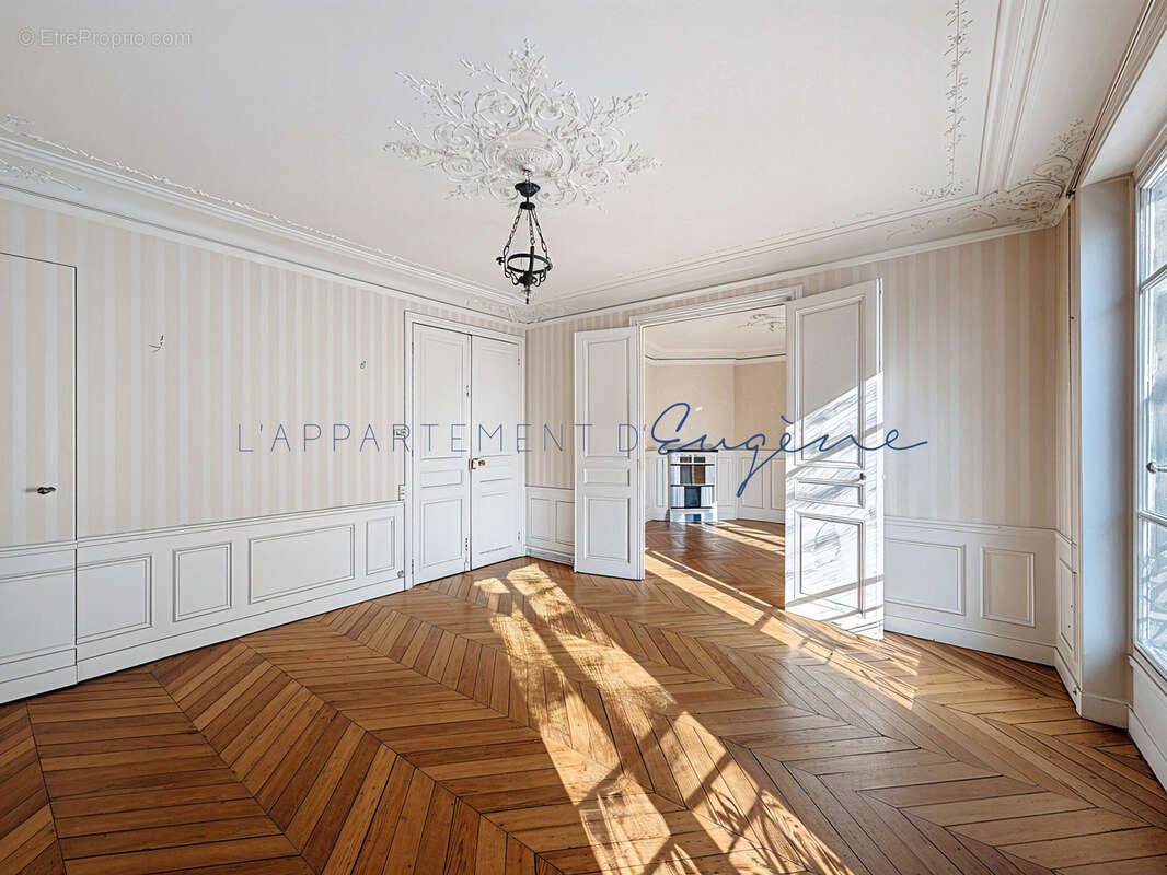 Appartement à PARIS-15E