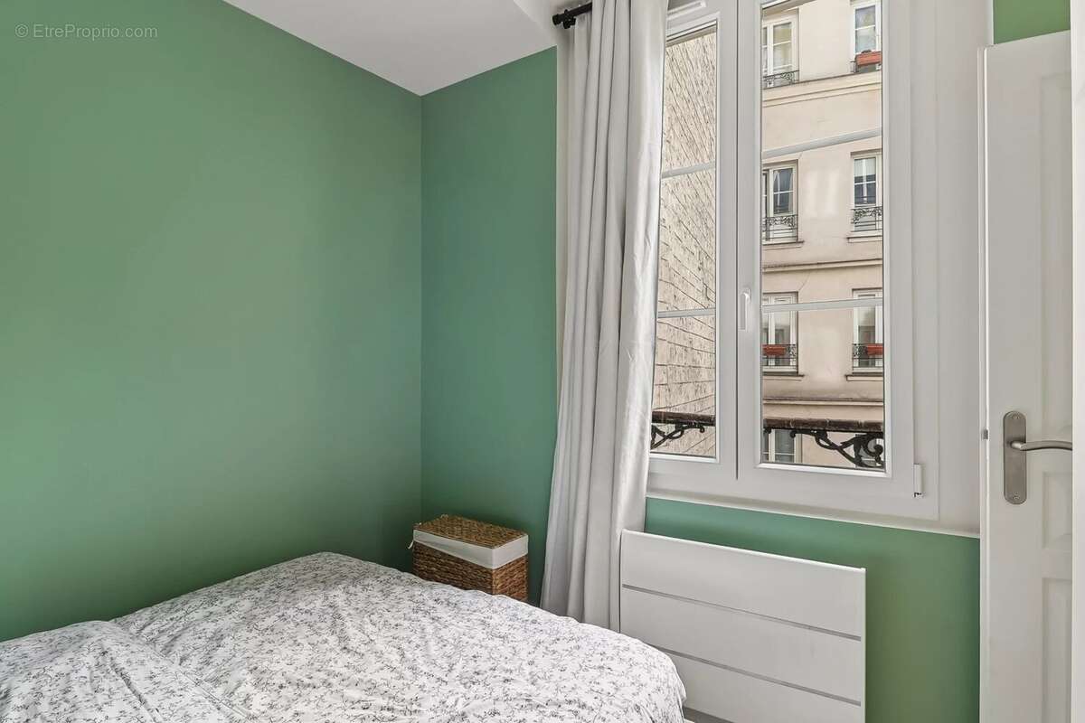 Appartement à PARIS-11E