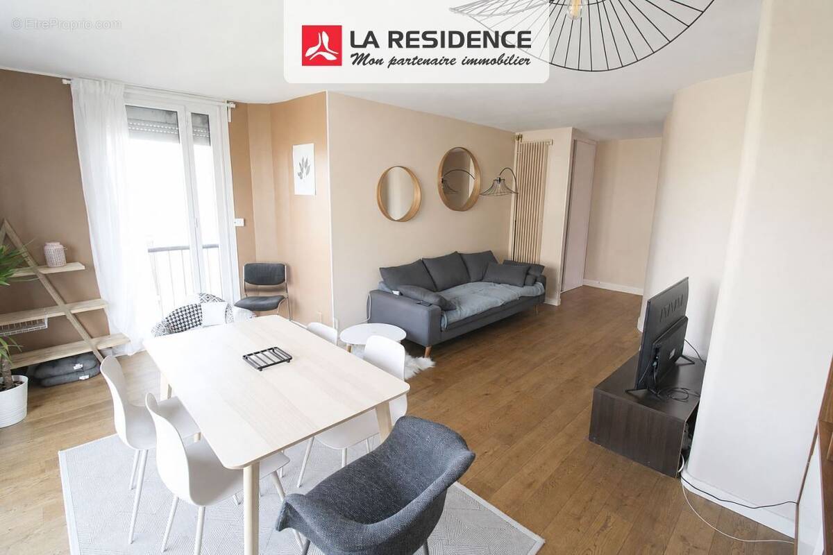 Appartement à ELANCOURT
