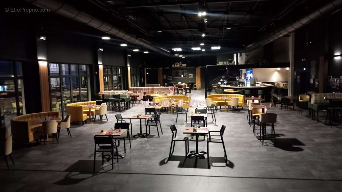 Commerce à BRIVES-CHARENSAC