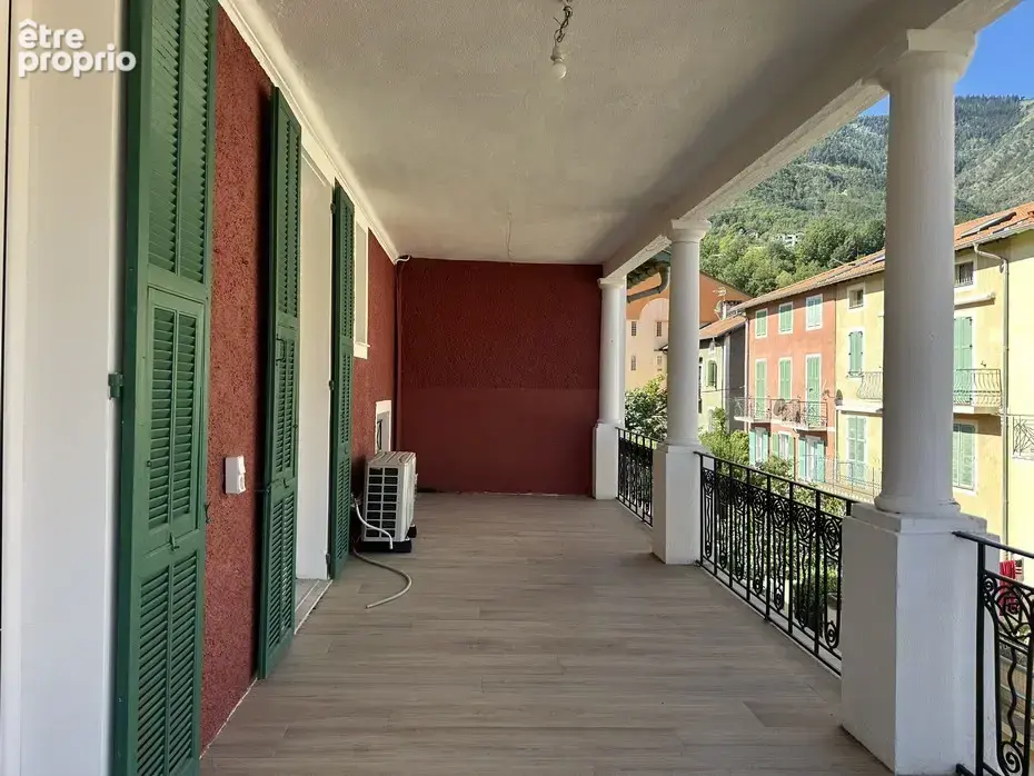 Magnifique appartement rénové avec terrasse et grenier - photo 3