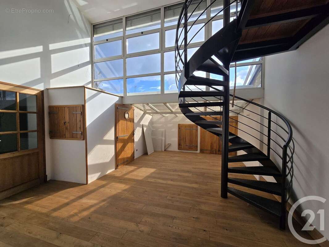 Maison à MONTESQUIEU-VOLVESTRE