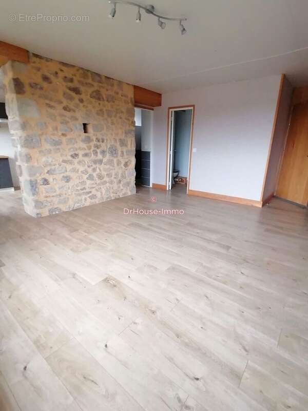 Appartement à SOUSCEYRAC