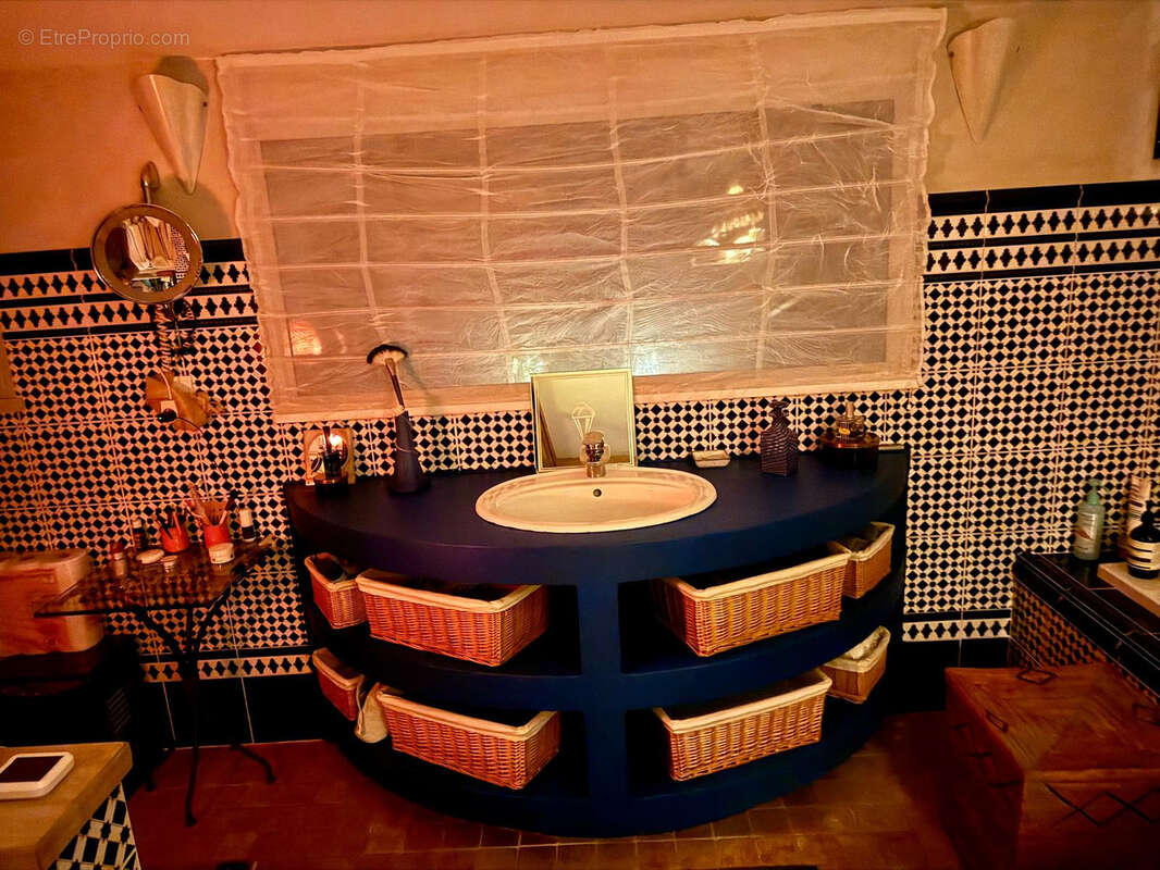 Maison à VAISON-LA-ROMAINE