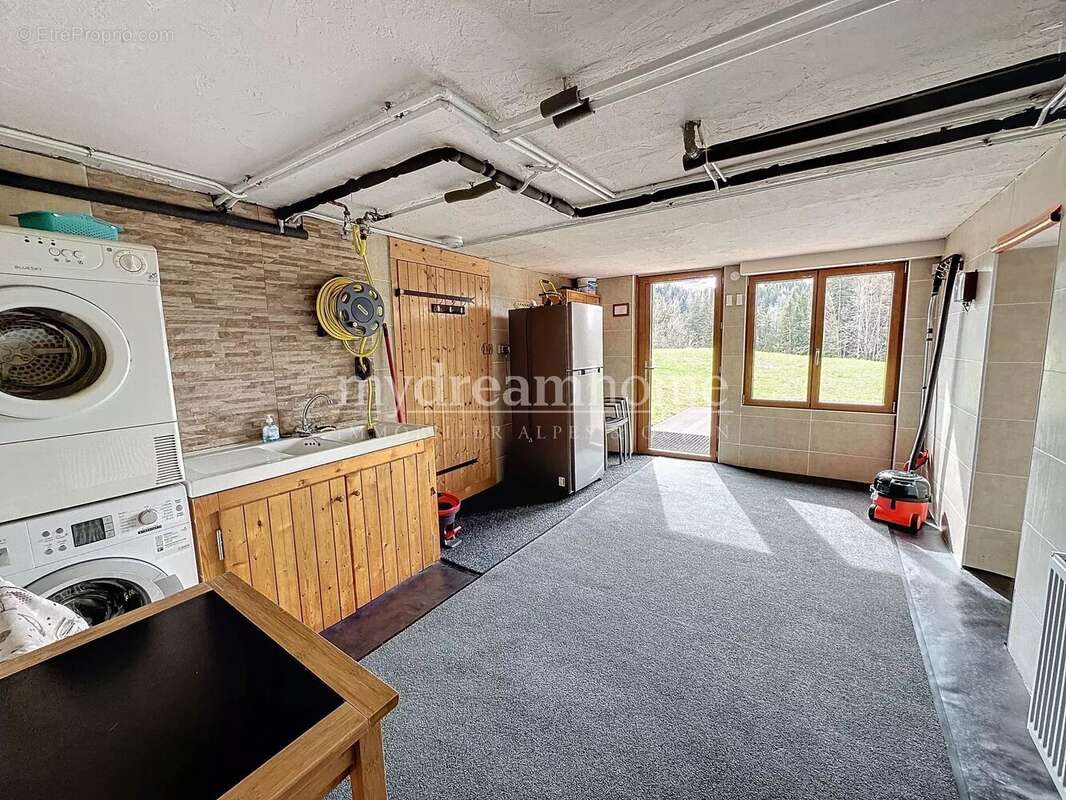 Maison à NOTRE-DAME-DE-BELLECOMBE