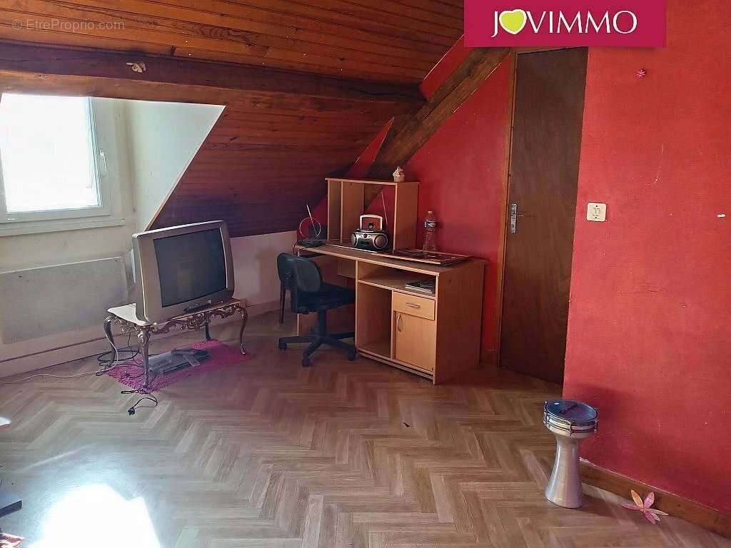 Commerce à SAINT-ELOY-LES-MINES