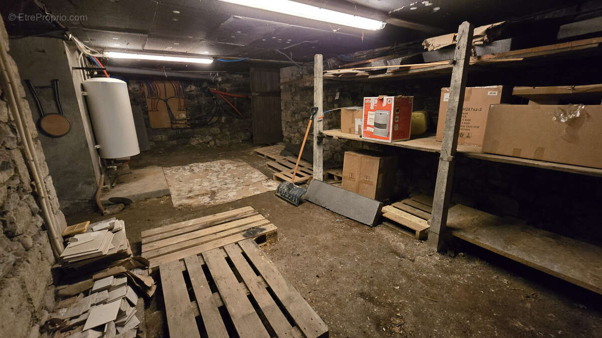 Appartement à LA CROIX-DE-LA-ROCHETTE