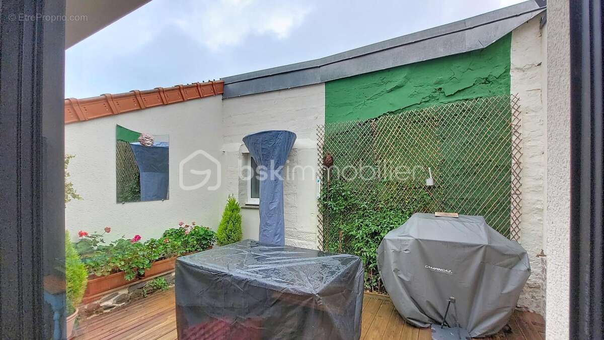 Maison à SAINT-VAAST-LA-HOUGUE