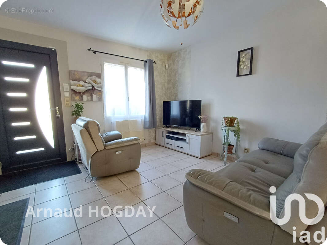 Photo 3 - Maison à TRELAZE