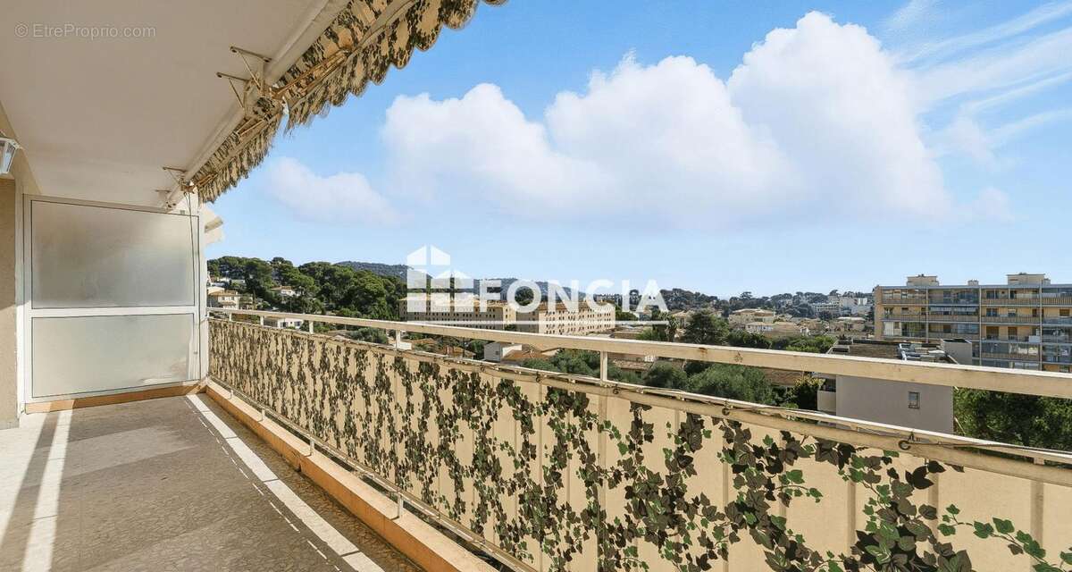 Appartement à LE CANNET