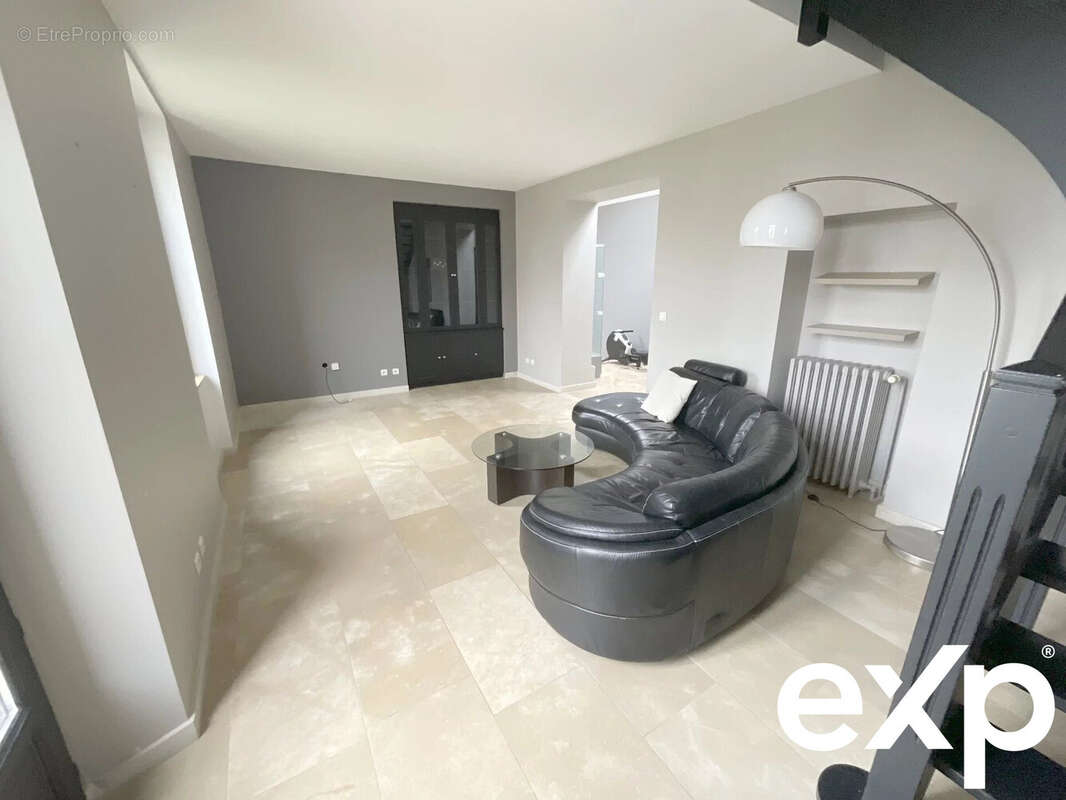 Maison à SAINTE-SAVINE