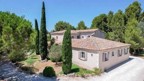 Maison à MAUSSANE-LES-ALPILLES