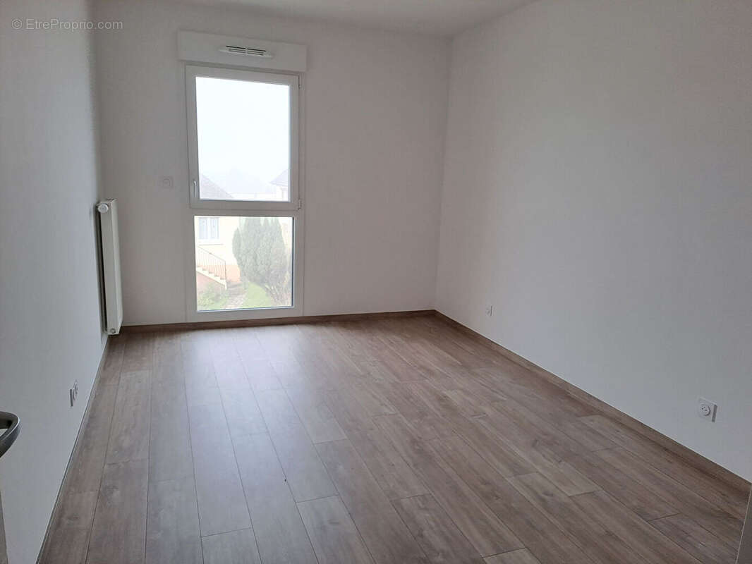 Appartement à CHEVAIGNE