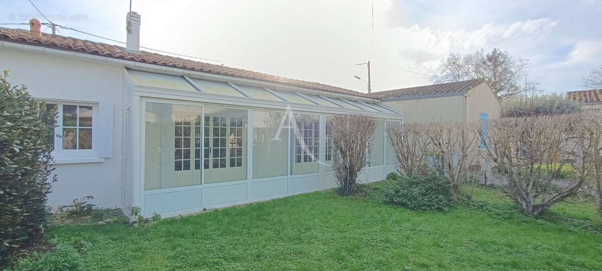 Maison à PORT-DES-BARQUES