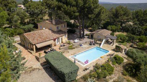 Maison à LA CADIERE-D'AZUR