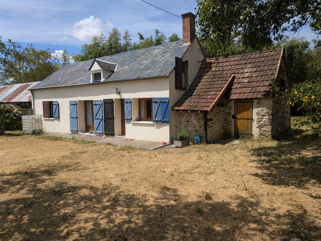 Maison à LA BERTHENOUX