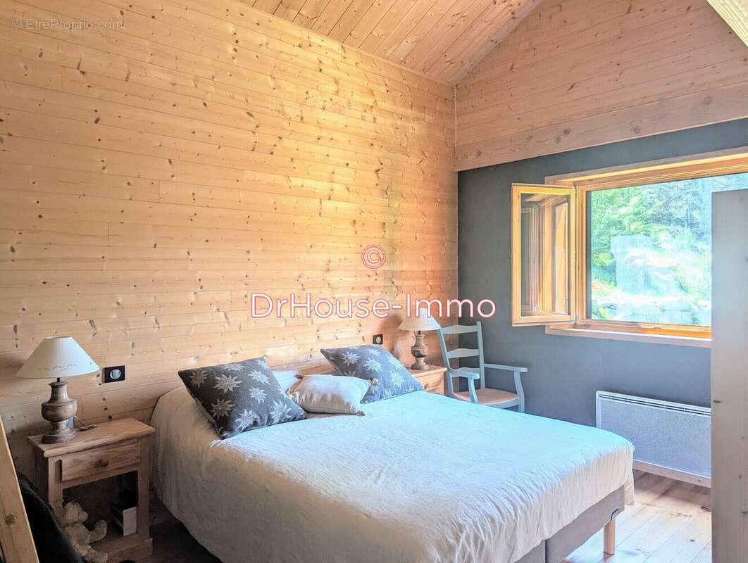 Maison à LES ANGLES