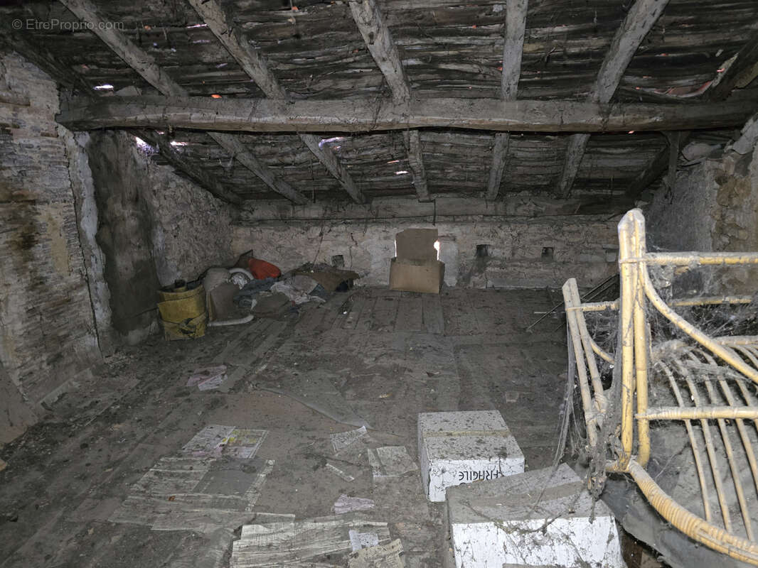 Maison à CHASSENEUIL-SUR-BONNIEURE