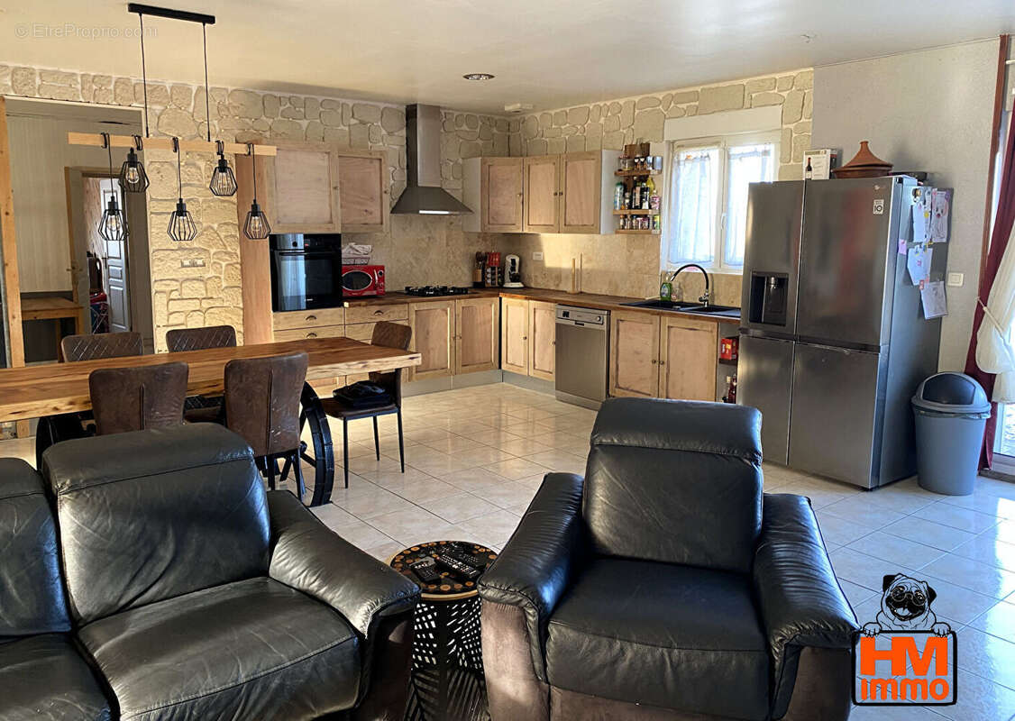 Maison à COUSSAC-BONNEVAL