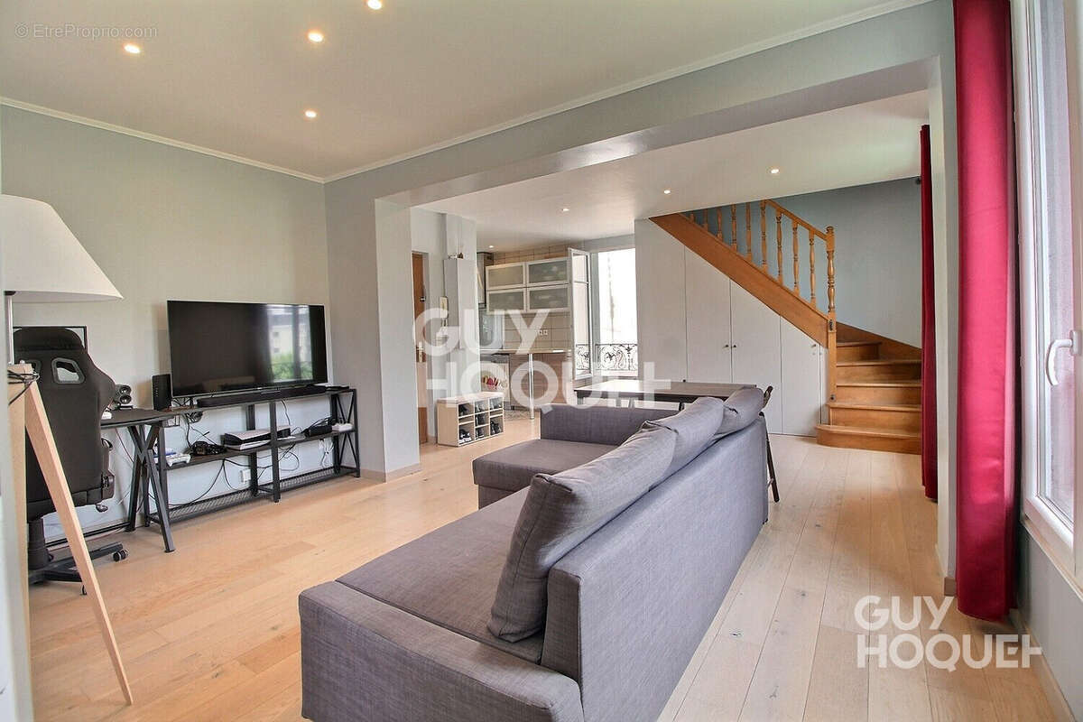 Appartement à CHAVILLE