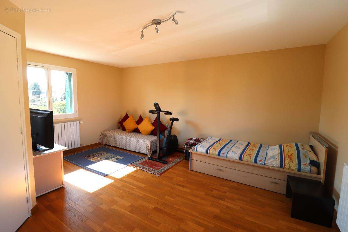 Maison à ATHIS-MONS