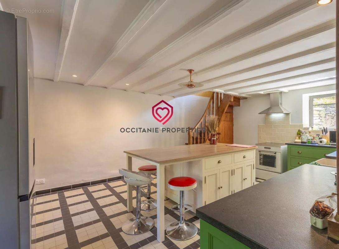 Maison à CUXAC-CABARDES