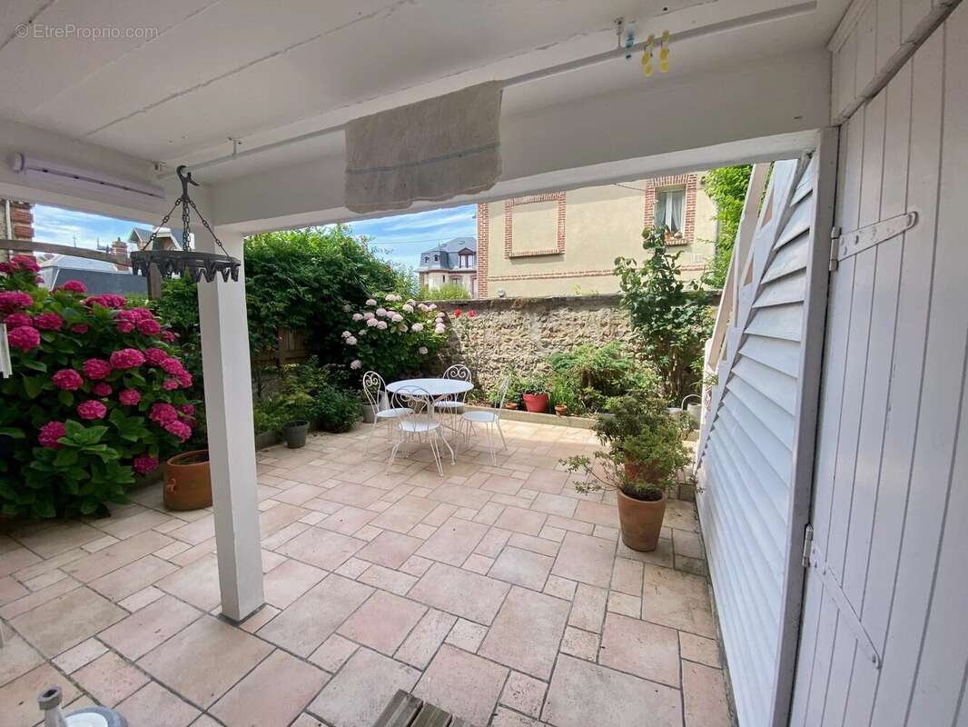 Vue mer en plein centre ville... - photo 20