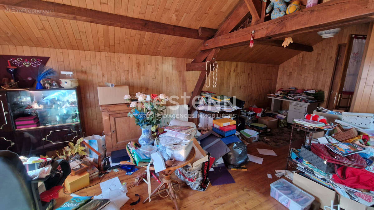 Maison à SAINT-SAUD-LACOUSSIERE