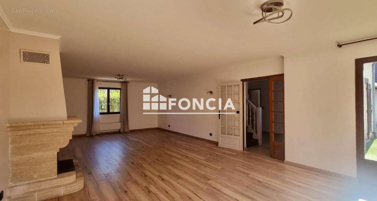 Maison à SAINT-LEU-LA-FORET