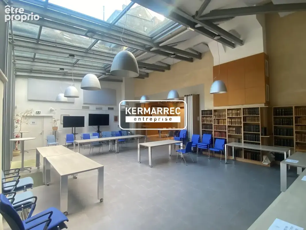 Commerce 741 m² à Rennes  - photo 5