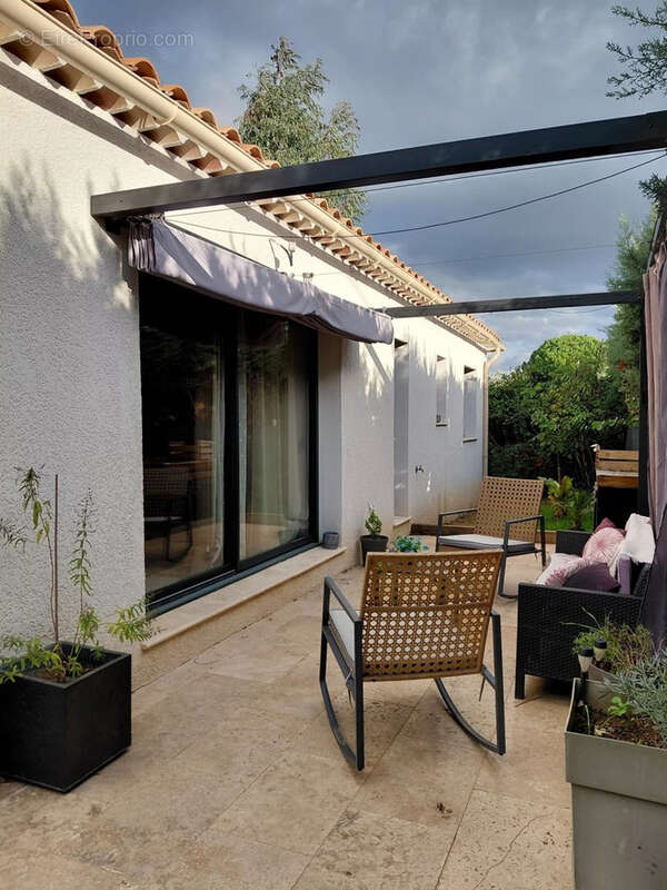 Maison à POURRIERES