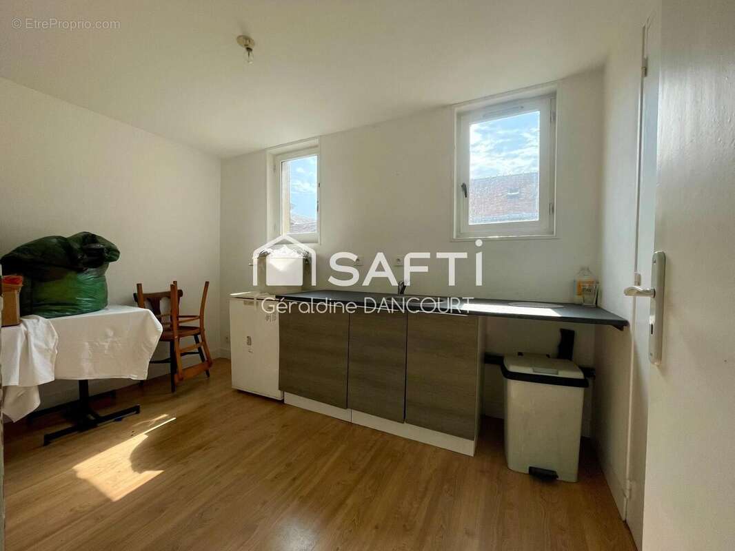 Appartement 308 m² à Alencon  - photo 6