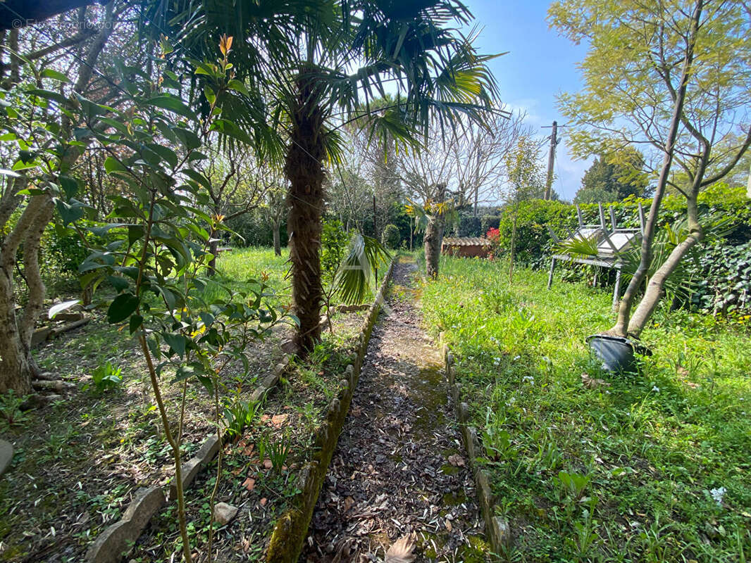 Maison à SAINT-MARTIN-LALANDE