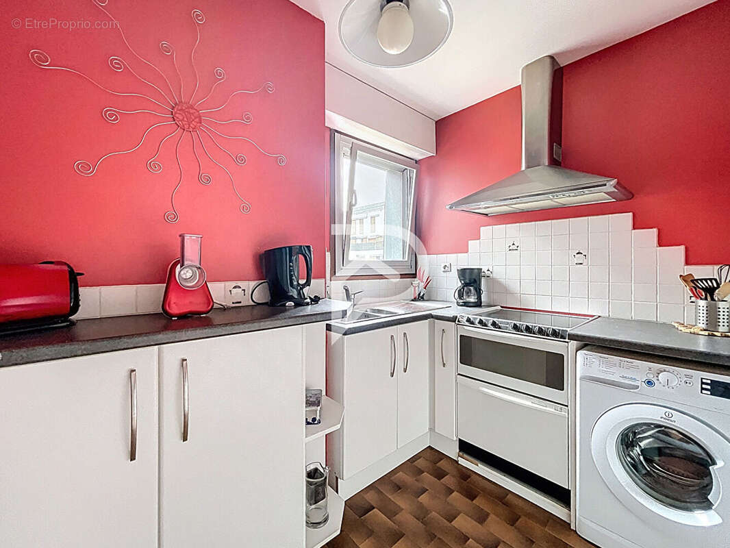 Appartement à COURBEVOIE