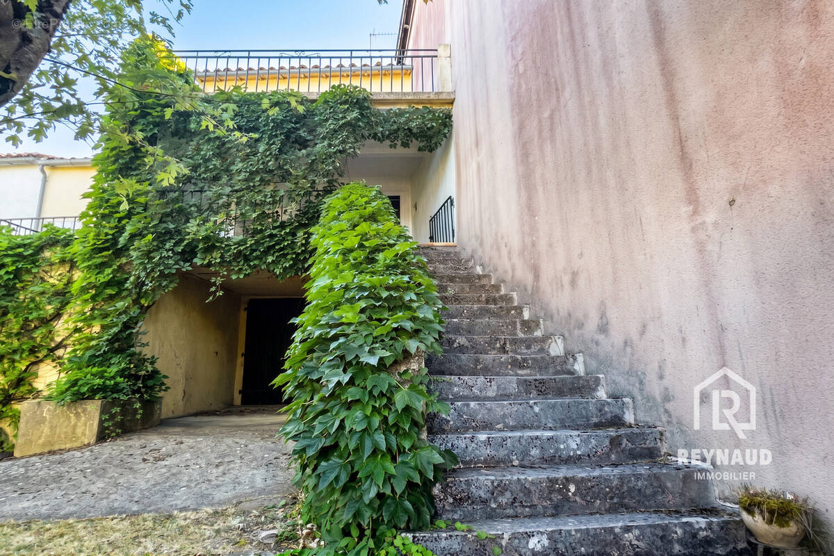 Maison à LE CAYLAR
