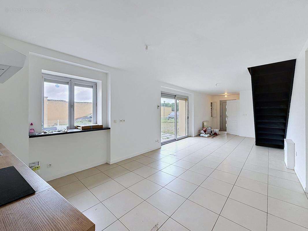 Appartement à SAINT-SYMPHORIEN-D'OZON