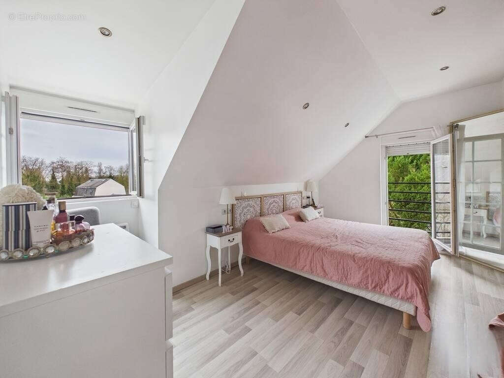 Maison à MONTIGNY-LES-CORMEILLES