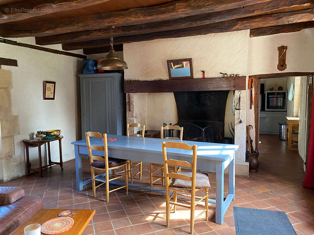 Maison à ROUFFIGNAC-SAINT-CERNIN-DE-REILHAC