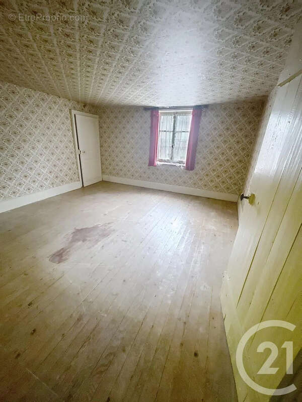 Maison à CHARMOIS-DEVANT-BRUYERES