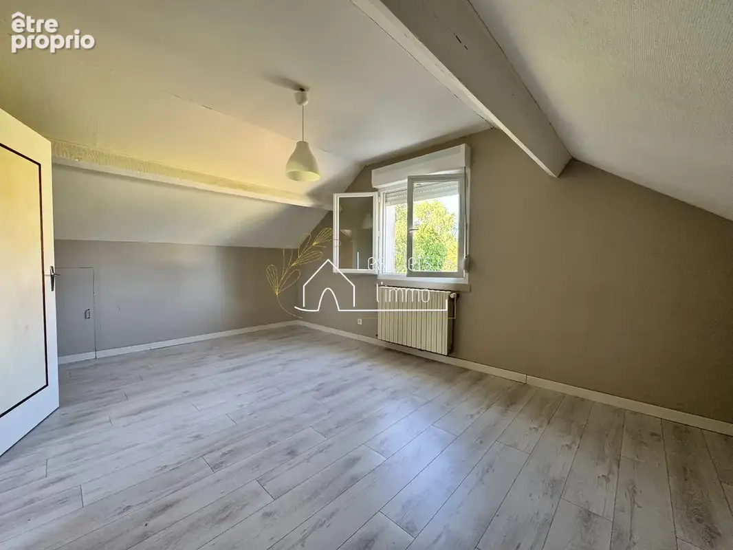Maison avec dépendances - photo 6