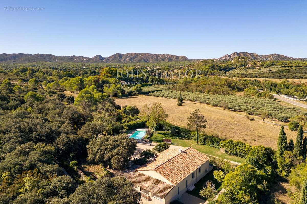 Maison à EYGALIERES