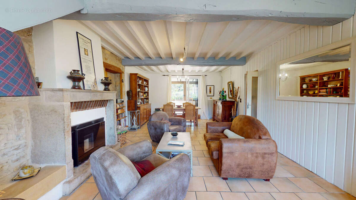 Maison à VERTRIEU