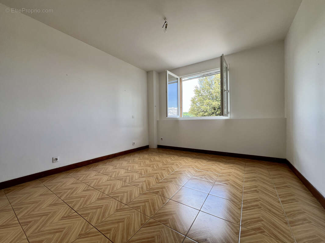 Maison à SAINT-PAUL-CAP-DE-JOUX