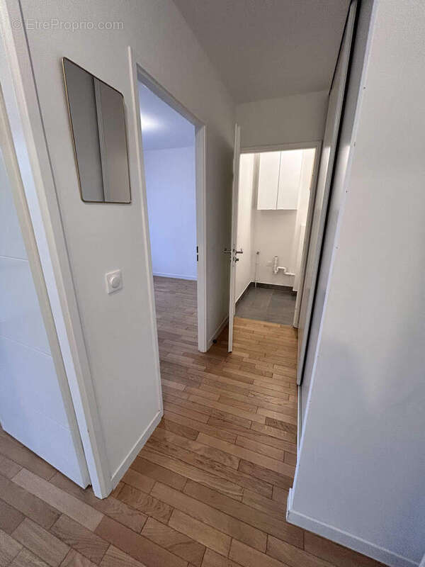 Photo 8 - Appartement à VOISINS-LE-BRETONNEUX